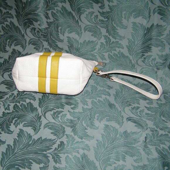 🌟 RARE New Sand Baggers white leather Wristlet - Picture 5 of 14